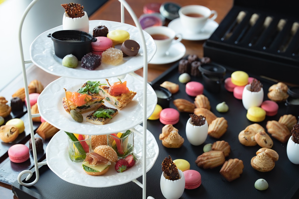 平日曜日限定 アフタヌーンティープラン Breeze Of Tokyo フレンチグリル バー ブリーズ オブ トウキョウ 公式サイト